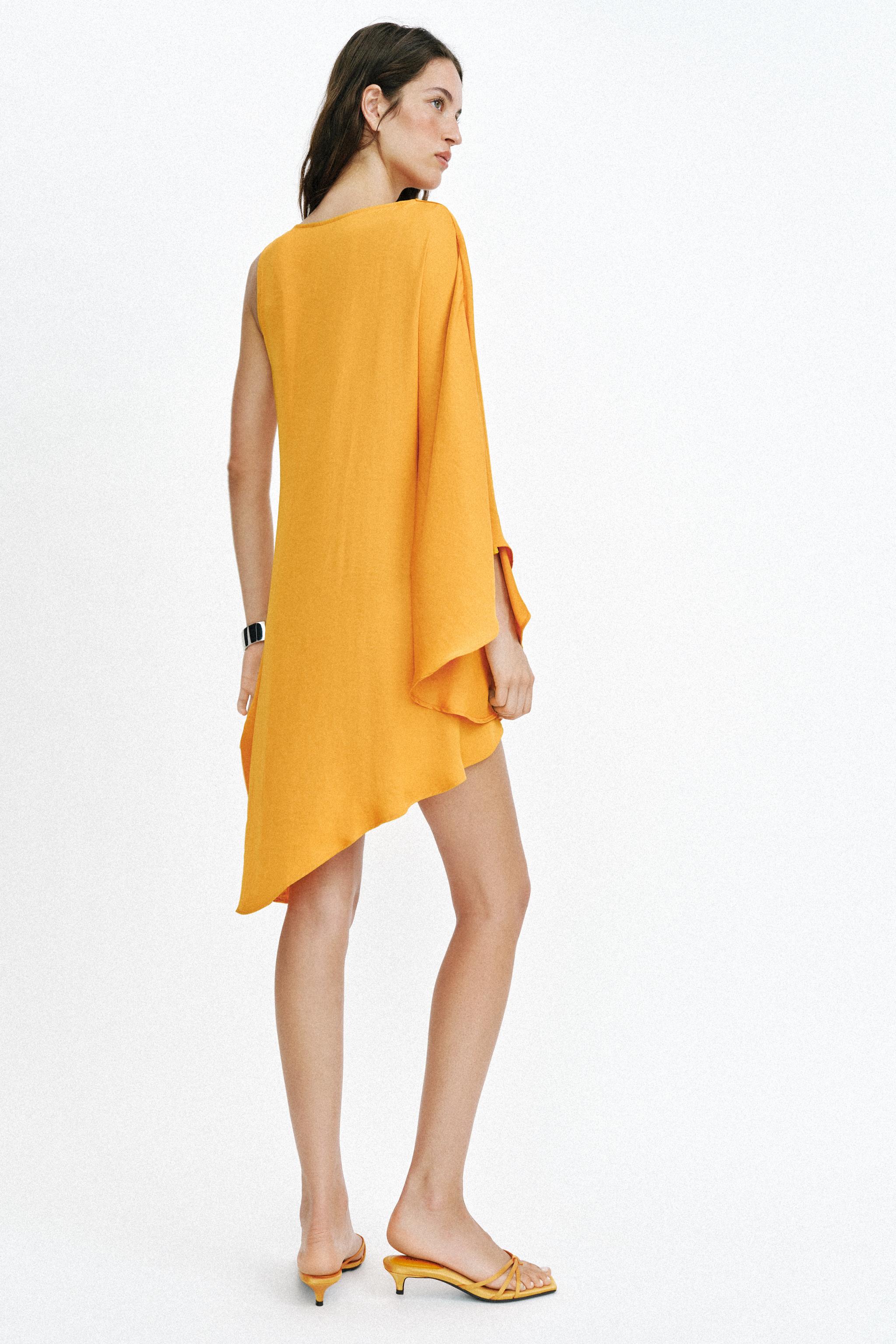 ASYMMETRIC BUCKLE DRESS
